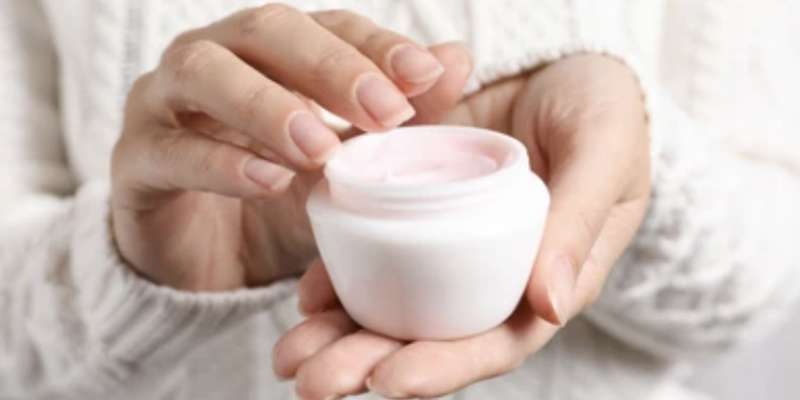 Mevsim Geçişlerinde Cilt Bakımı Nasıl Olmalı?